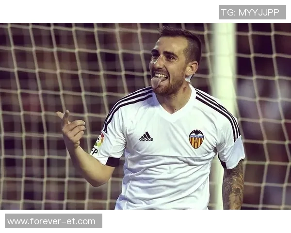 18岁外国足球明星崭露头角引发全球关注未来潜力无限