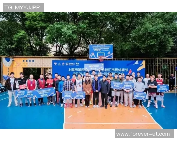 港台明星篮球赛激情四溢球场上演友谊与竞争的完美结合 港台明星篮球赛激情四溢球场上演友谊与竞争的完美结合